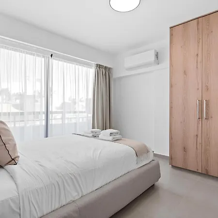 Finikoudes Marina View 102 아파트 라르나카