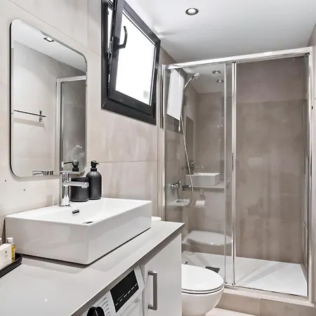 Finikoudes Marina View 102 شقة *